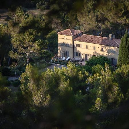 Domaine De La Tourelle Orgon Exterior photo