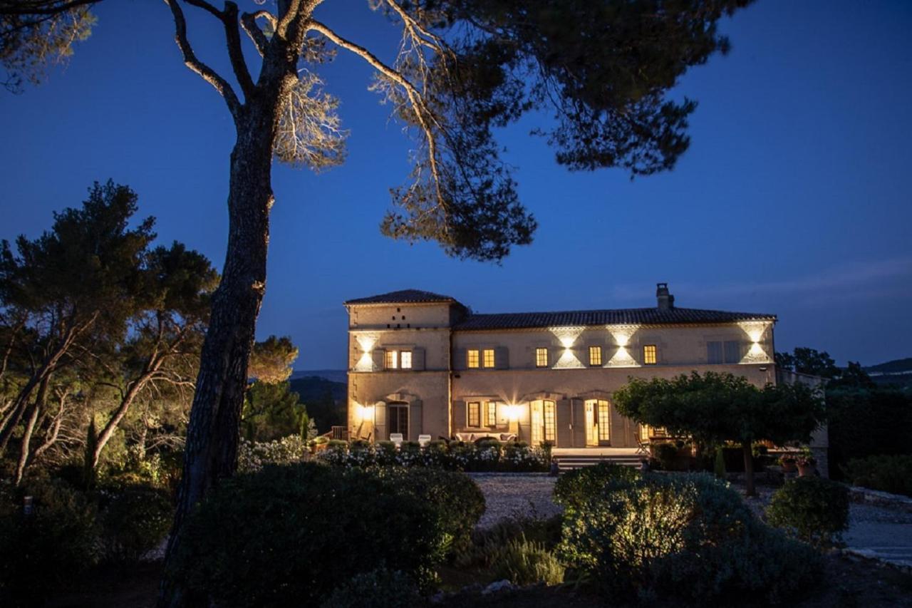 Domaine De La Tourelle Orgon Exterior photo